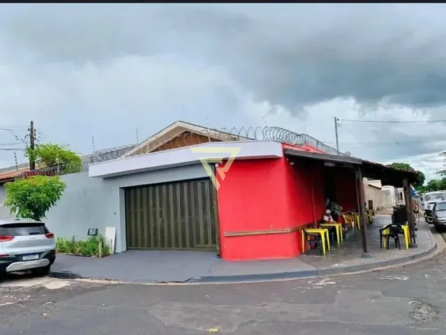 Casa com 200m² 2 quartos e 4 banheiros, à venda, no bairro Antônio Marincek em Ribeirão Preto