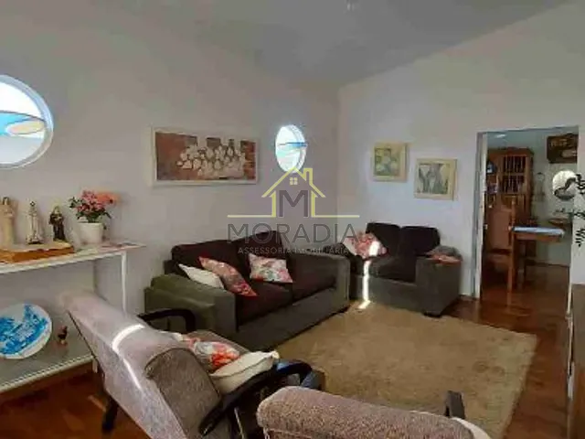 Casa com 1170m² 3 quartos e 2 banheiros, à venda, no bairro Centro em Guaranésia