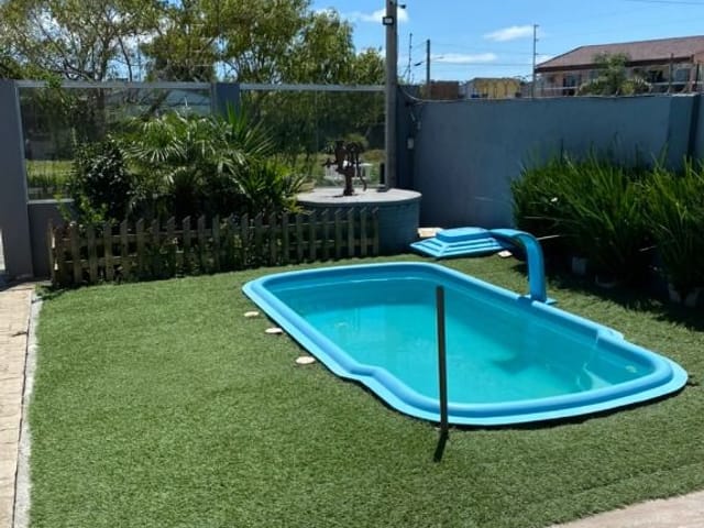 Casa com 360m² 3 quartos e 2 banheiros, à venda, no bairro Laranjal em Pelotas