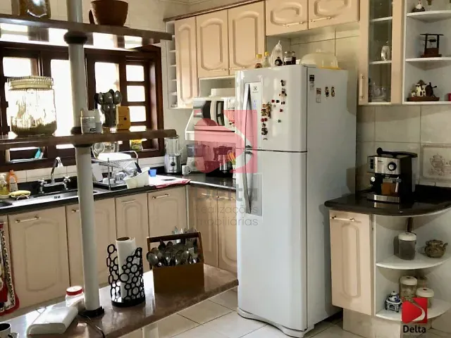 Casa com 721m² 4 quartos e 5 banheiros, à venda, no bairro Cidade Jardim em Pirassununga