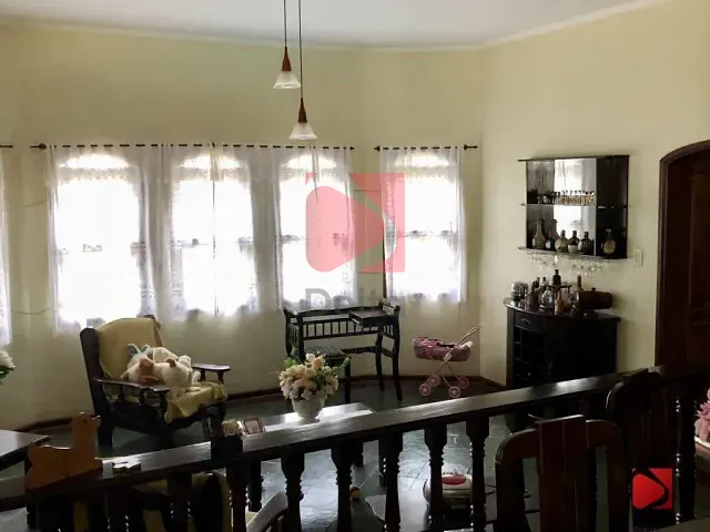 Casa com 721m² 4 quartos e 5 banheiros, à venda, no bairro Cidade Jardim em Pirassununga