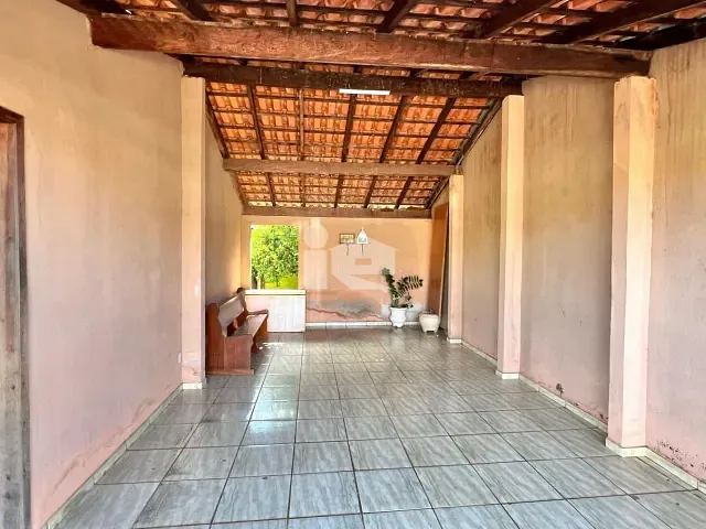 Casa com 198m² 2 quartos e 1 banheiro, à venda, no bairro Novo Horizonte em Rolândia