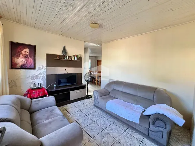 Casa com 198m² 2 quartos e 1 banheiro, à venda, no bairro Novo Horizonte em Rolândia