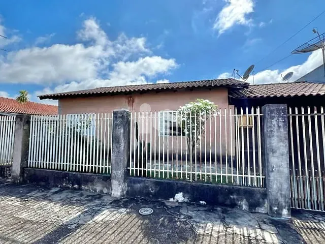 Casa com 198m² 2 quartos e 1 banheiro, à venda, no bairro Novo Horizonte em Rolândia