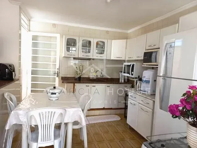 Casa com 200m² 3 quartos e 3 banheiros, à venda, no bairro Jardim Castelo Branco em Ribeirão Preto