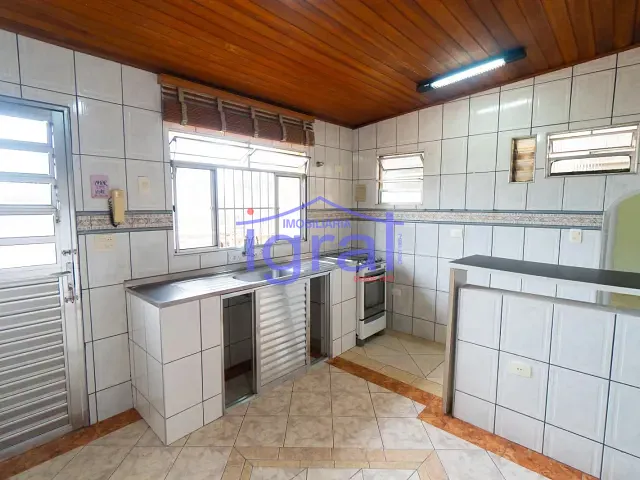 Casa 3 quartos e 4 banheiros, para alugar, no bairro Vila Guarani (Z Sul) em São Paulo