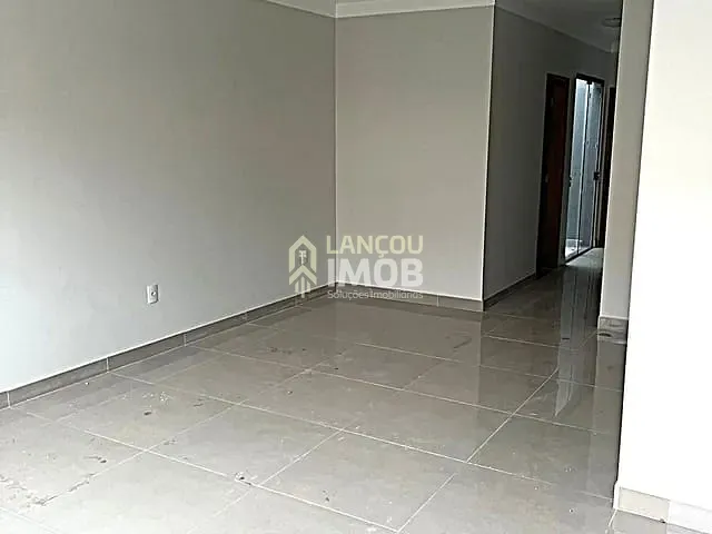 Casa com 150m² 3 quartos e 2 banheiros, à venda, no bairro Residencial Santa Giovana em Jundiaí