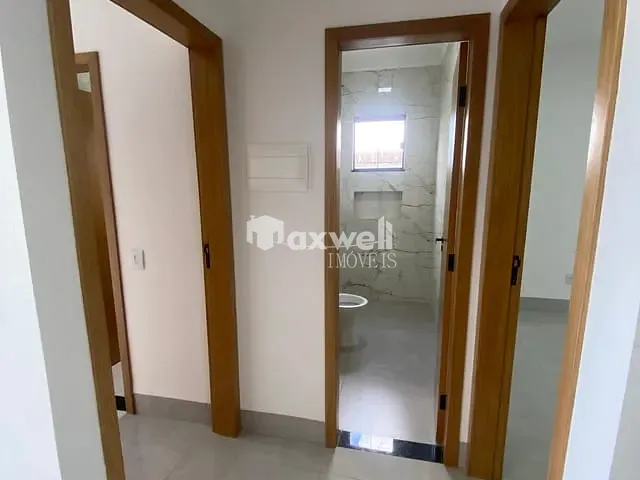 Casa com 223m² 2 quartos e 2 banheiros, à venda, no bairro Bairro Independência em Aparecida de Goiânia