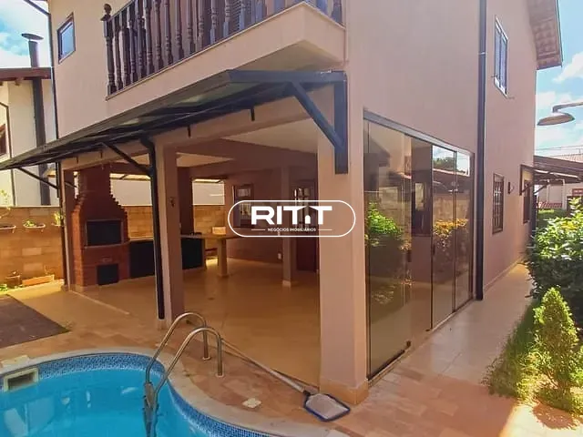 Casa com 250m² 3 quartos e 5 banheiros, à venda, no bairro Parque Rural Fazenda Santa Cândida em Campinas