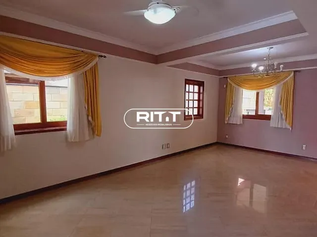 Casa com 250m² 3 quartos e 5 banheiros, à venda, no bairro Parque Rural Fazenda Santa Cândida em Campinas