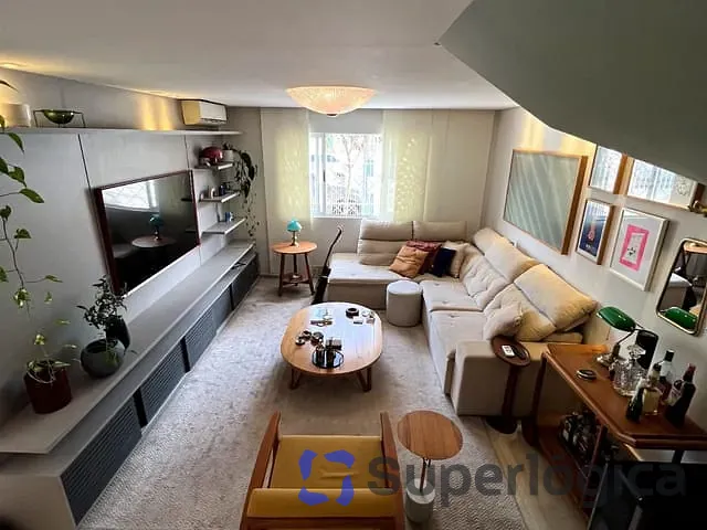 Casa com 402m², à venda, no bairro Praia dos Amores em Balneário Camboriú