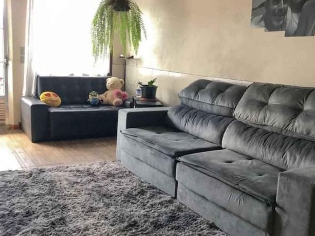 Casa com 176m² 3 quartos e 1 banheiro, à venda, no bairro Areal em Pelotas
