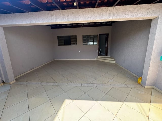 Foto do Casa - Casa com 3 dormitórios, 10 m² - venda por R$ 270.000,00 ou aluguel por R$ 1.600,00/mês - Conjunto Costa Telles II - Uberaba/MG | ZUCATO IMOBILIARIA LTDA