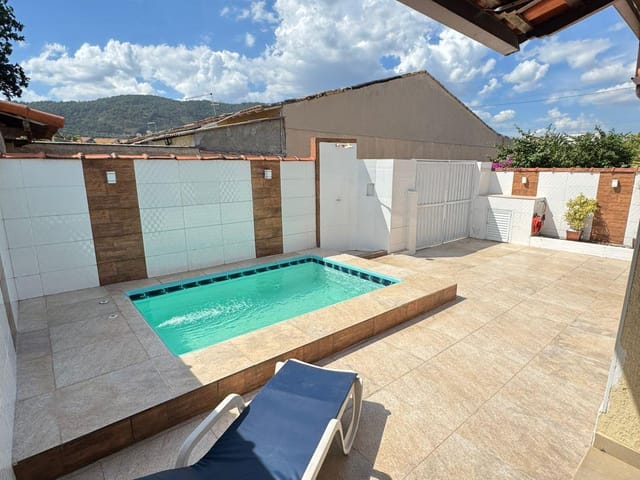 Casa com 188m² 2 quartos e 2 banheiros, à venda, no bairro Barroco (Itaipuaçu) em Maricá