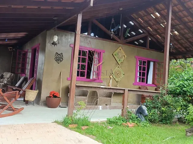 Casa com 1000m² 4 quartos e 4 banheiros, à venda, no bairro Pinhal em Piracaia