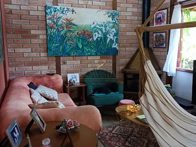 Casa com 1000m² 4 quartos e 4 banheiros, à venda, no bairro Pinhal em Piracaia