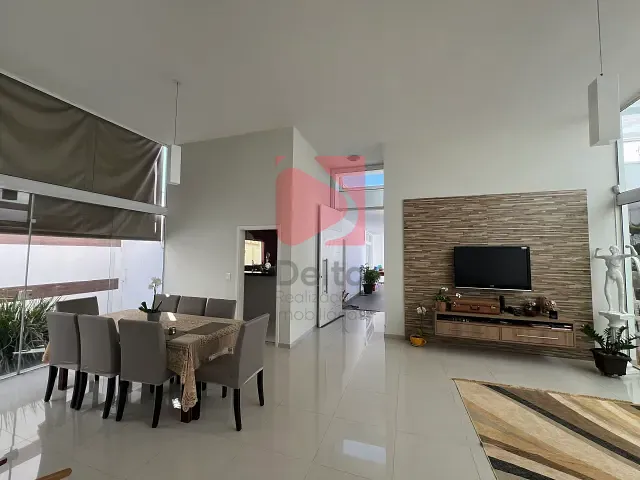 Casa 3 quartos e 1 banheiro, à venda, no bairro Jardim Carlos Gomes em Pirassununga