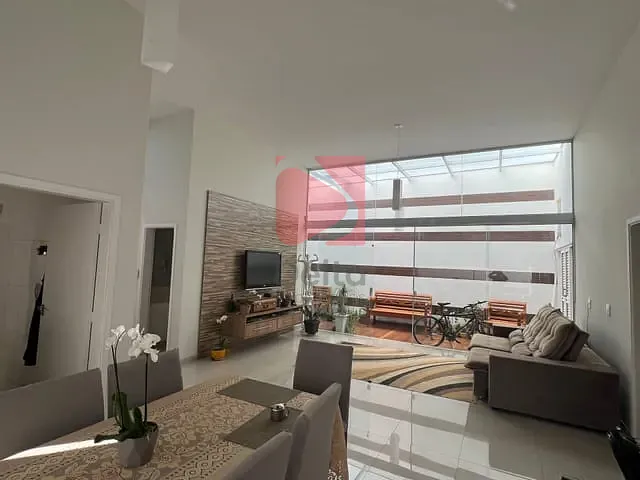 Casa 3 quartos e 1 banheiro, à venda, no bairro Jardim Carlos Gomes em Pirassununga