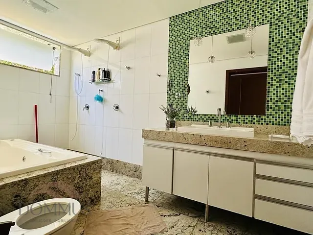 Casa com 649m² 4 quartos e 3 banheiros, à venda, no bairro Castelo em Ipatinga