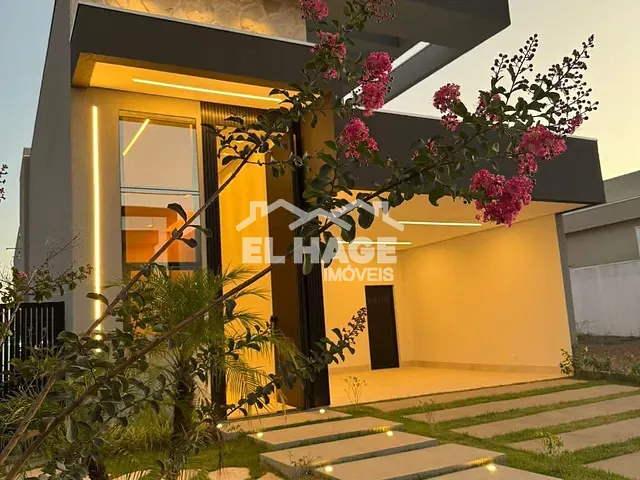 Casa com 300m² 3 quartos e 4 banheiros, à venda, no bairro Jardim Itália em Cuiabá