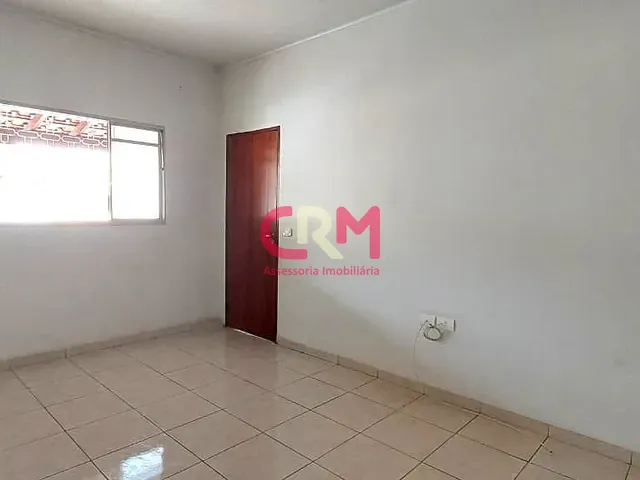 Casa com 330m² 3 quartos e 3 banheiros, à venda, no bairro Jardim Buscardi em Taquaritinga