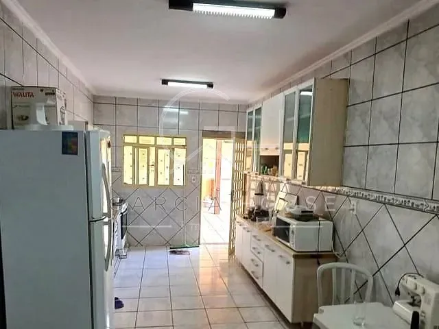 Casa com 200m² 3 quartos e 3 banheiros, à venda, no bairro Planalto Verde em Ribeirão Preto