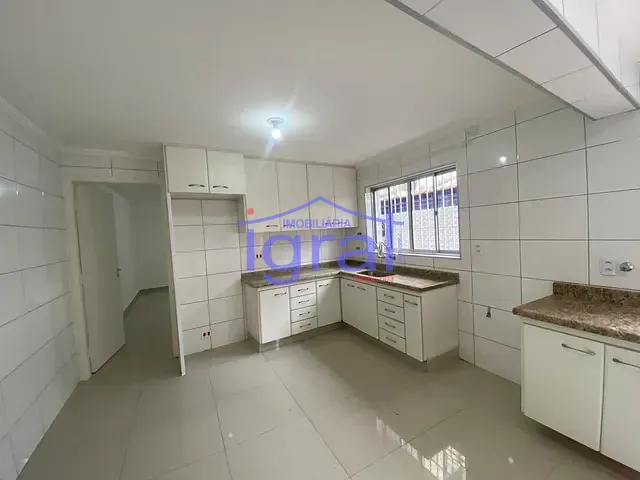 Casa 2 quartos e 2 banheiros, para alugar, no bairro Vila Guarani (Z Sul) em São Paulo