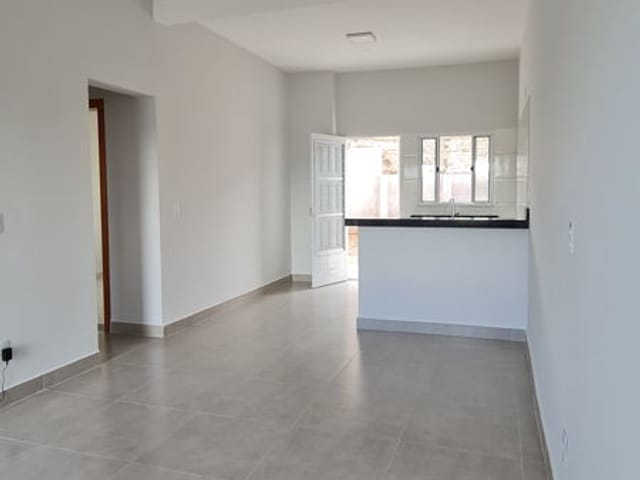 Casa com 190m² 2 quartos e 1 banheiro, à venda, no bairro Parque Residencial Tropicalville em Cuiabá