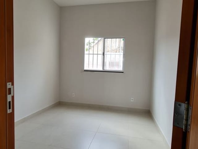 Casa com 190m² 2 quartos e 1 banheiro, à venda, no bairro Parque Residencial Tropicalville em Cuiabá