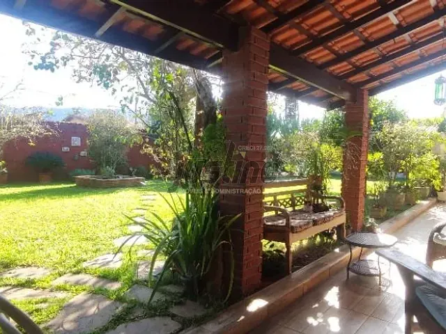 Casa com 832m² 5 quartos e 2 banheiros, à venda, no bairro Jardim Suarão (Interior) em Itanhaém