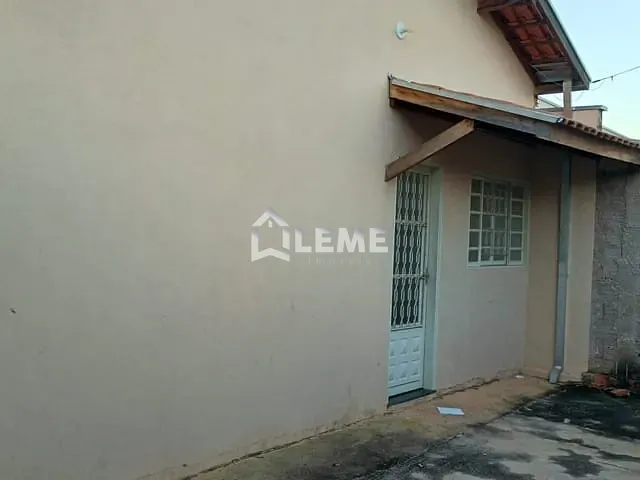 Casa 3 quartos e 1 banheiro, à venda, no bairro Conjunto Habitacional Nelson Niero em Mococa