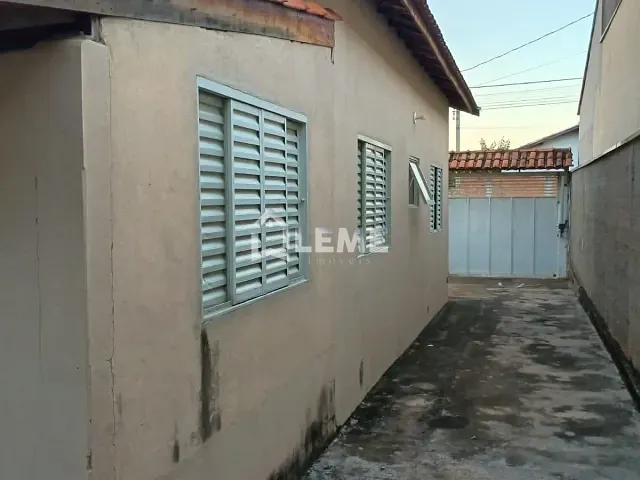 Casa 3 quartos e 1 banheiro, à venda, no bairro Conjunto Habitacional Nelson Niero em Mococa