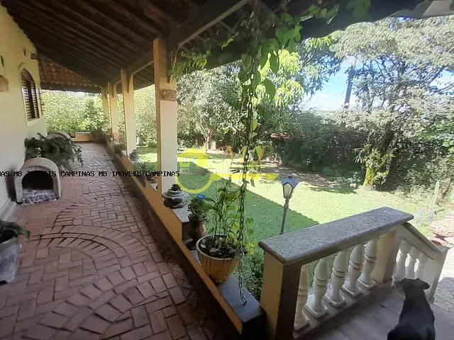 Casa com 600m² 3 quartos e 2 banheiros, à venda, no bairro Parque Floresta em Campinas