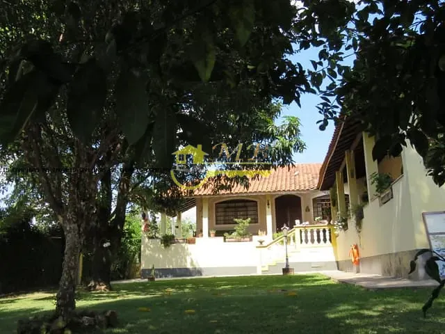 Casa com 600m² 3 quartos e 2 banheiros, à venda, no bairro Parque Floresta em Campinas