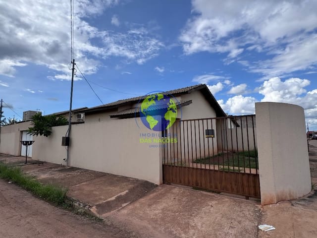 Casa com 180m² 2 quartos e 1 banheiro, à venda, no bairro Canelas em Várzea Grande