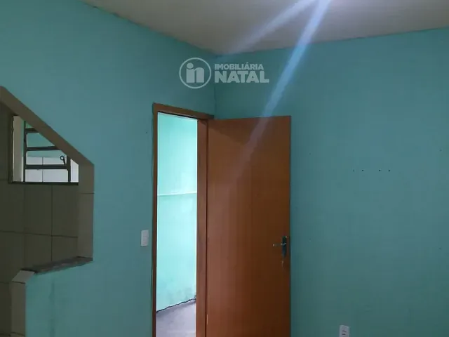 Casa com 250m² 5 quartos e 3 banheiros, à venda, no bairro Residencial Vila Romana em Londrina
