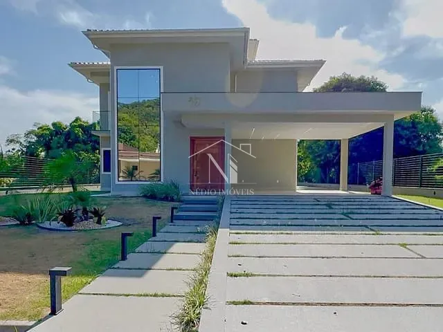 Casa com 954m² 4 quartos e 2 banheiros, à venda, no bairro Ubatiba em Maricá
