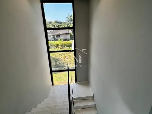 Casa com 954m² 4 quartos e 2 banheiros, à venda, no bairro Ubatiba em Maricá