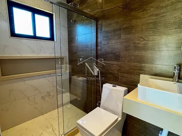 Casa com 954m² 4 quartos e 2 banheiros, à venda, no bairro Ubatiba em Maricá