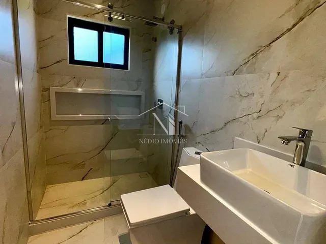 Casa com 954m² 4 quartos e 2 banheiros, à venda, no bairro Ubatiba em Maricá