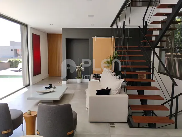 Casa com 490m² 4 quartos e 7 banheiros, à venda, no bairro Alphaville em Santana de Parnaíba