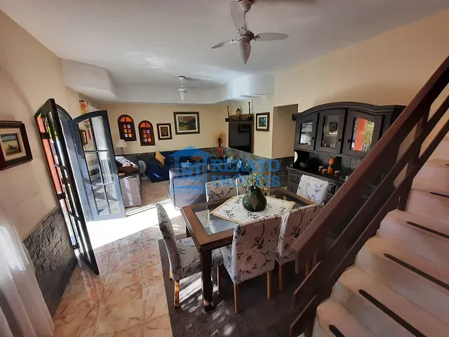 Casa 3 quartos e 2 banheiros, à venda, no bairro Centro em Maricá