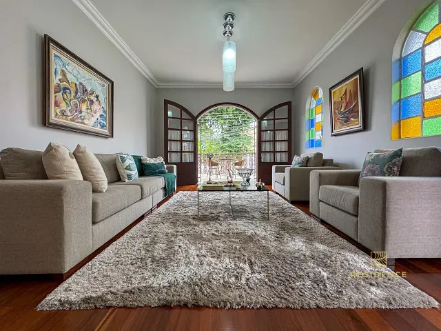Casa 3 quartos e 3 banheiros, à venda, no bairro Jardim Amália em Volta Redonda