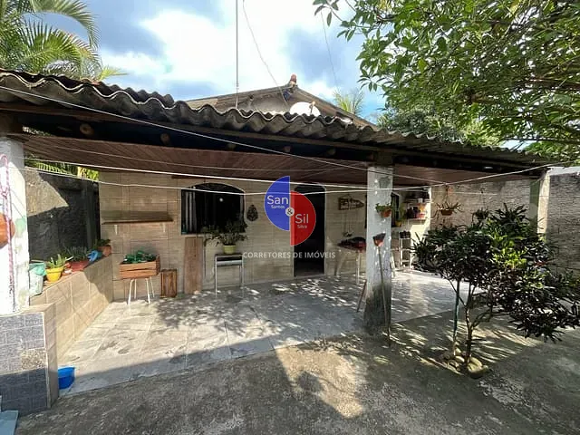 Casa com 243m² 3 quartos e 1 banheiro, à venda, no bairro Cidade Jardim Guapimirim em Guapimirim