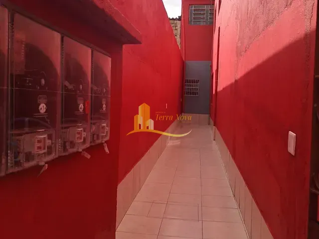 Casa 6 quartos e 3 banheiros, à venda, no bairro Vila Carmosina em São Paulo