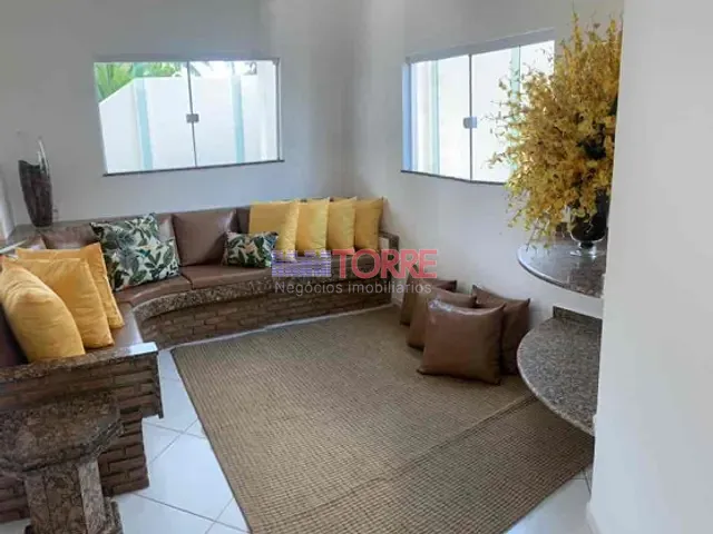 Casa com 500m² 4 quartos e 4 banheiros, à venda, no bairro Olivença em Ilhéus