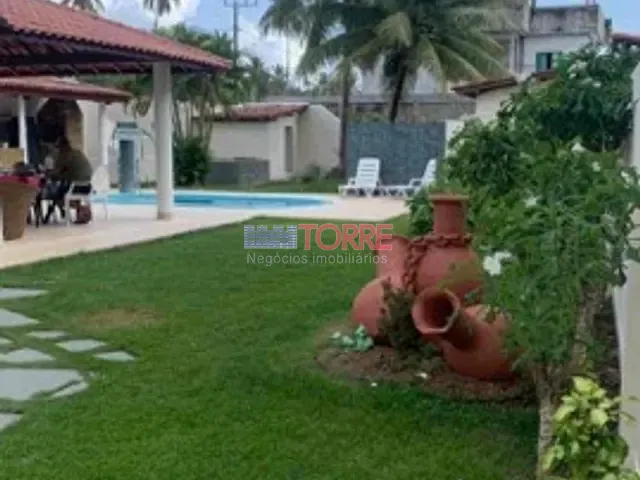 Casa com 500m² 4 quartos e 4 banheiros, à venda, no bairro Olivença em Ilhéus