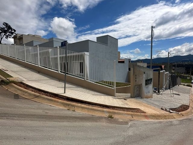 Casa com 300m² 2 quartos e 1 banheiro, à venda, no bairro Vila Garden em Extrema