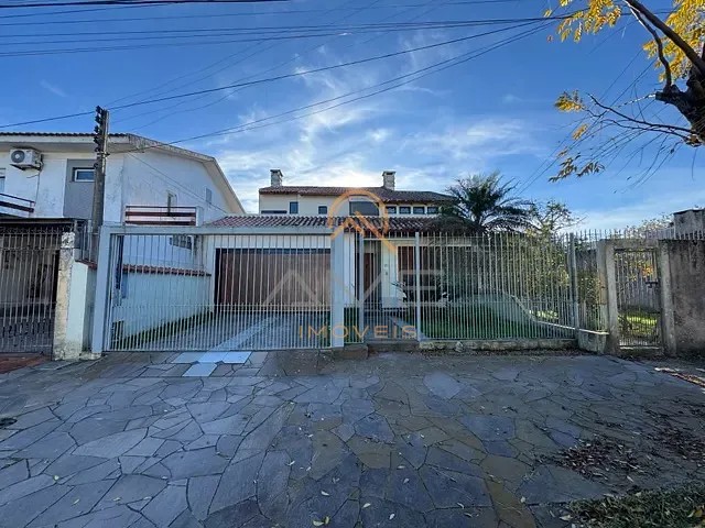 Casa 3 quartos e 3 banheiros, à venda, no bairro Três Vendas em Pelotas