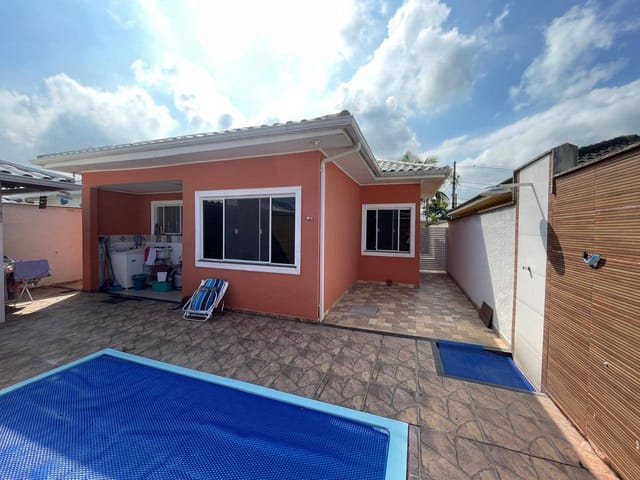 Casa com 342m² 3 quartos e 1 banheiro, à venda, no bairro Cajueiros (Itaipuaçu) em Maricá